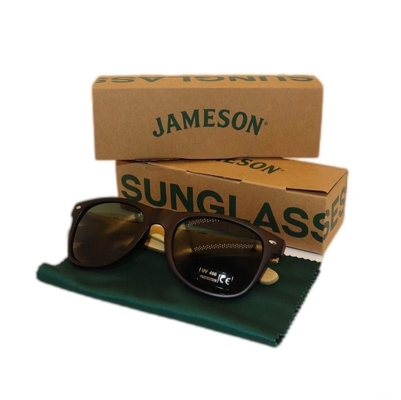 صناديق تغليف النظارات الشمسية للبيع بالتجزئة CMYK 4 Color Offset Printing ODM ، Kraft ورق Box طباعة الشاشة الحريرية